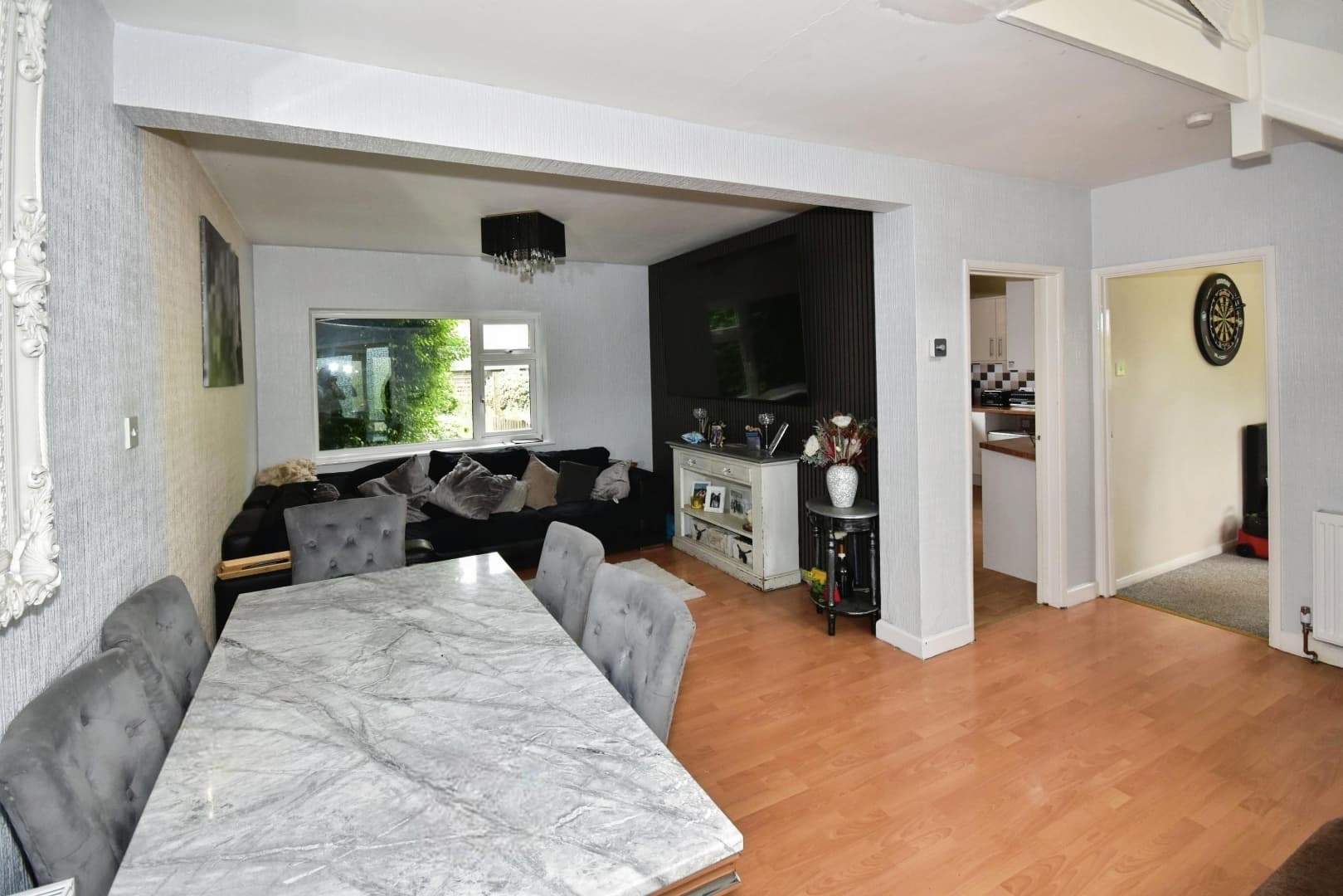 Home Farm Cottages, High Road, Chigwell