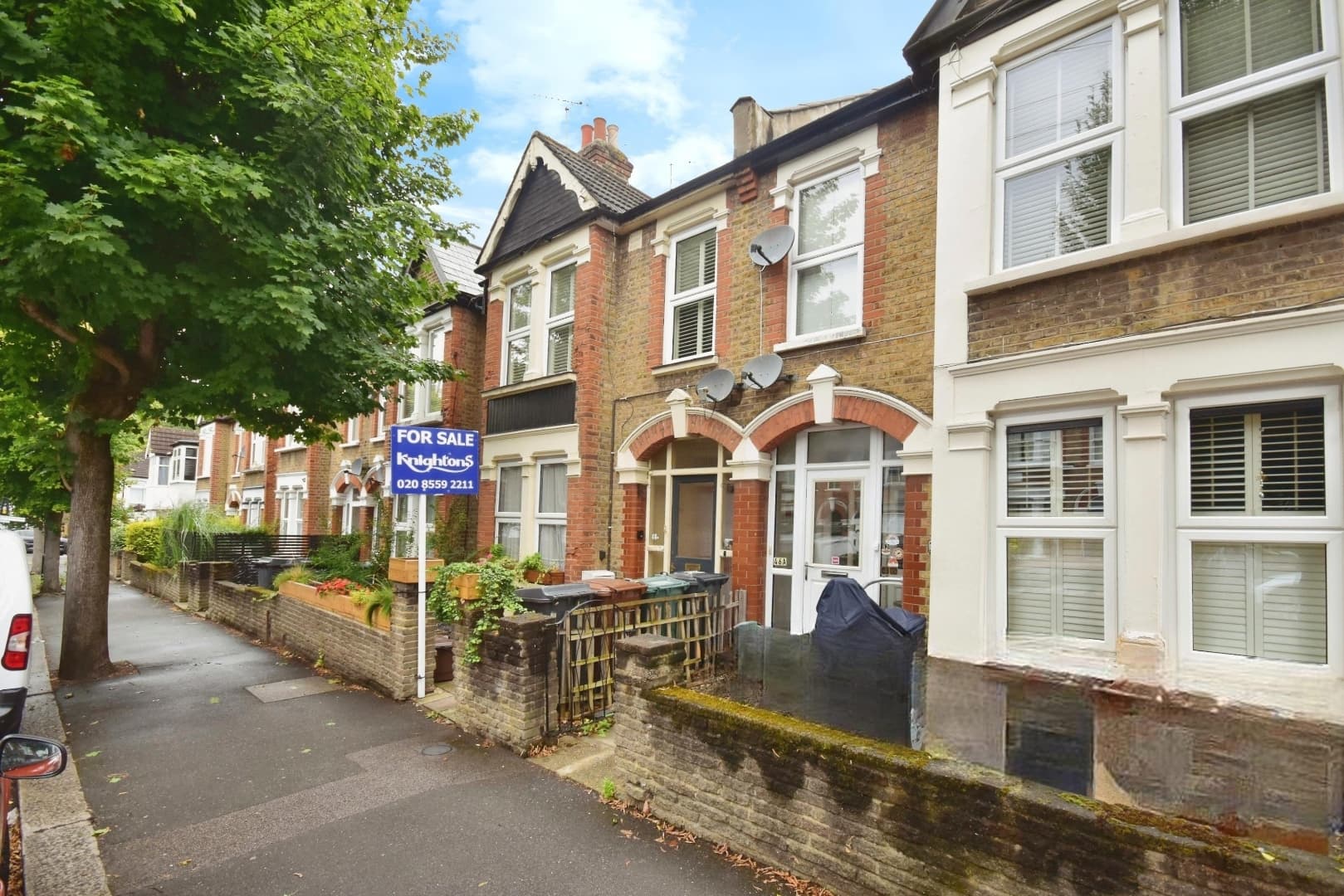 Newbury Road, Highams Park